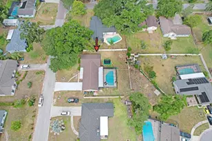 1204 Lady Guinevere Dr, Valrico, FL 33594 - Photo 32
