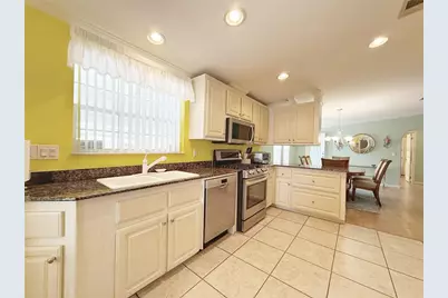 194 S Port Royal Lane, Apollo Beach, FL 33572 - Photo 8