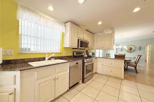 194 S Port Royal Ln, Apollo Beach, FL 33572 - Photo 8