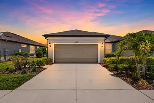 6427 Mooring Line Cir, Apollo Beach, FL 33572 - Photo 2