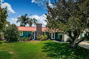 1496 49th Ave NE, Saint Petersburg, FL 33703 - Photo 4