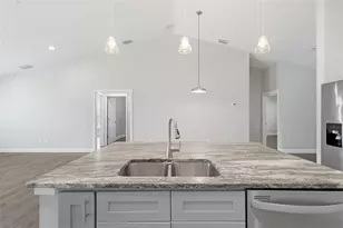 5332 Pierpoint Ave, Spring Hill, FL 34608 - Photo 8