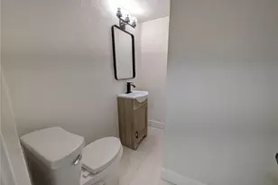 985 8th Ave S, Saint Petersburg, FL 33705 - Photo 14