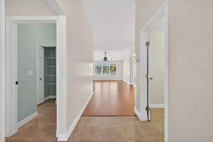 2651 Oleander Ct, Palm Harbor, FL 34684 - Photo 4