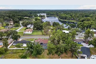 1208 Sunset Lane, Lutz, FL 33549 - Photo 6