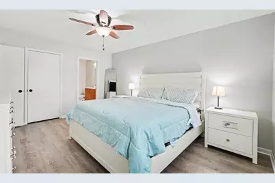 3267 39th Street S #B, Saint Petersburg, FL 33711 - Photo 12