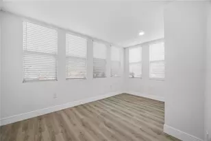 1315 22nd Ave S, Saint Petersburg, FL 33705 - Photo 16
