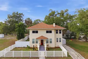 1315 22nd Ave S, Saint Petersburg, FL 33705 - Photo 2