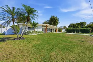 2989 Greenbriar St, Sarasota, FL 34237 - Photo 42