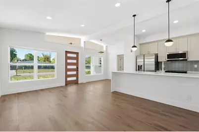 2989 Greenbriar Street, Sarasota, FL 34237 - Photo 12