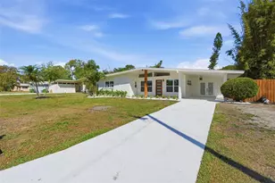 2989 Greenbriar St, Sarasota, FL 34237 - Photo 44