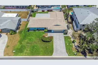 111 24th Street, Belleair Beach, FL 33786 - Photo 24