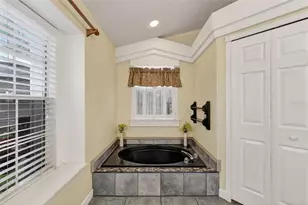 962 Edgehill Dr, Palm Harbor, FL 34684 - Photo 22