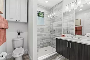 300 Delmar Terr S, Saint Petersburg, FL 33701 - Photo 12