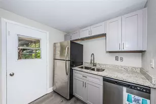 705 3rd Ave NE, Largo, FL 33770 - Photo 16