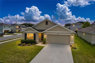 7804 Davie Ray Dr, Zephyrhills, FL 33540 - Photo 2