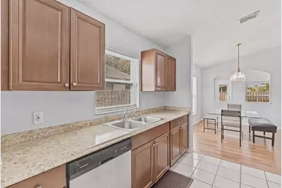 6808 Yardley Oaks Court, Tampa, FL 33625 - Photo 32