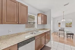 6808 Yardley Oaks Ct, Tampa, FL 33625 - Photo 32