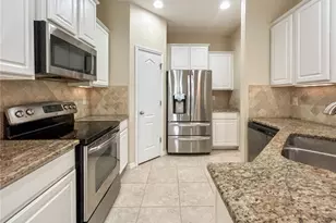 16615 Kingletside Ct, Lithia, FL 33547 - Photo 10