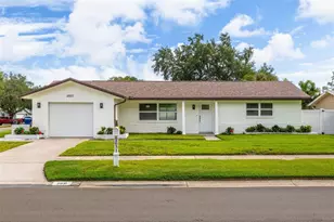 2631 Oakbrook Dr, Largo, FL 33770 - Photo 1