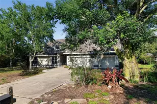 421 Willow Oak Ct, Fort Meade, FL 33841 - Photo 2