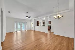 17610 Esprit Dr, Tampa, FL 33647 - Photo 10
