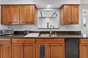 1201 Fordham Dr, Sun City Center, FL 33573 - Photo 10