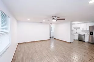 503 Moore Ave, Seffner, FL 33584 - Photo 2