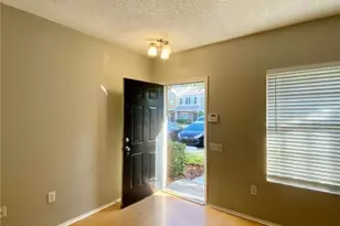 12415 Berkeley Square Dr, Tampa, FL 33626 - Photo 4