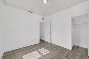 2211 22nd Ave S, Saint Petersburg, FL 33712 - Photo 10