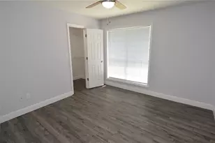 8633 Fancy Finch Dr, Tampa, FL 33614 - Photo 42
