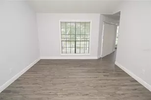 8633 Fancy Finch Dr, Tampa, FL 33614 - Photo 16