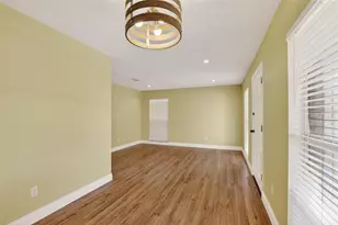 2340 Merrily Cir S, Seffner, FL 33584 - Photo 8