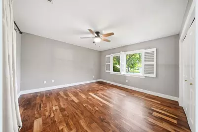 1135 Wisper Run Court, Lutz, FL 33558 - Photo 14