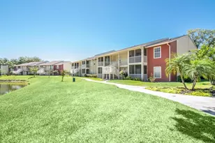 214 Lake Parsons Green, Brandon, FL 33511 - Photo 1