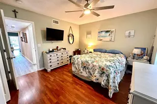 2020 Shangrila Dr, Clearwater, FL 33763 - Photo 8