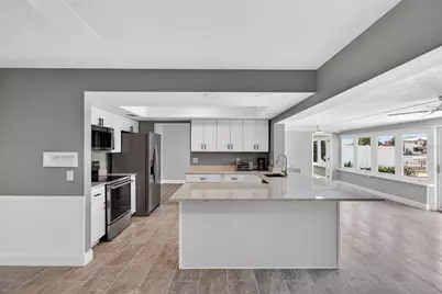 12050 7th Street E, Treasure Island, FL 33706 - Photo 6