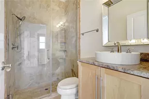 2863 Duncan Tree Cir, Valrico, FL 33594 - Photo 32