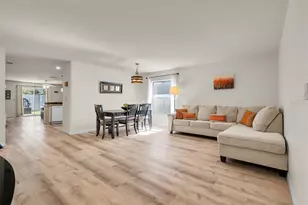 30855 Temple Stand Ave, Wesley Chapel, FL 33543 - Photo 8
