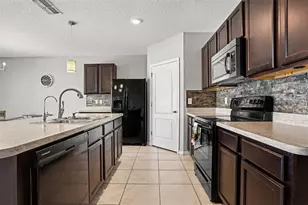 911 Waterville Dr, Auburndale, FL 33823 - Photo 6