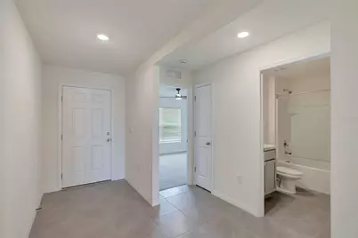 810 Ace Outlaw Avenue, Ruskin, FL 33570 - Photo 4