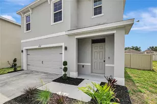 17038 Wave Tressle Pl, Wimauma, FL 33598 - Photo 4