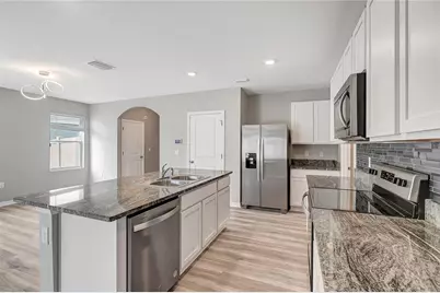 17038 Wave Tressle Place, Wimauma, FL 33598 - Photo 18