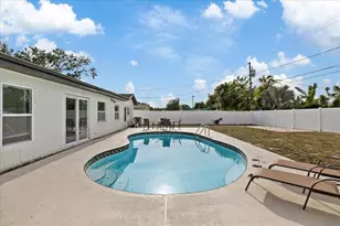 2461 69th Ave S, Saint Petersburg, FL 33712 - Photo 32