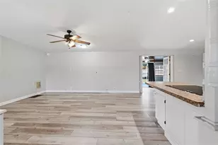 3819 36th Ave, Palmetto, FL 34221 - Photo 8