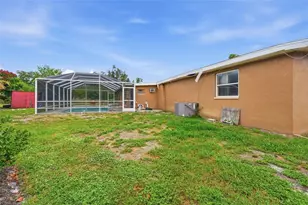 3819 36th Ave, Palmetto, FL 34221 - Photo 4
