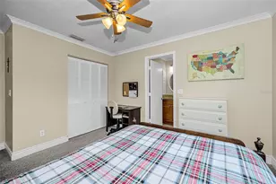 932 Myakka Ct NE, Saint Petersburg, FL 33702 - Photo 32