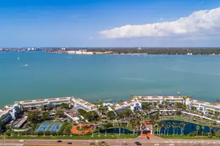 5277 Isla Key Blvd S, Saint Petersburg, FL 33715 - Photo 1