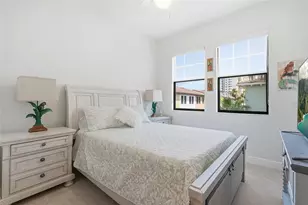 4815 Yacht Club Dr, Tampa, FL 33616 - Photo 18