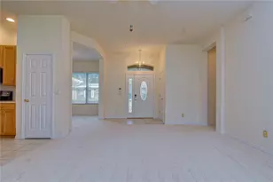 1142 Lumsden Trace Cir, Valrico, FL 33594 - Photo 6